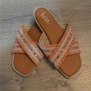 💗 ‘Nicole Miller’ ultra comfortable crossover slide~size 8